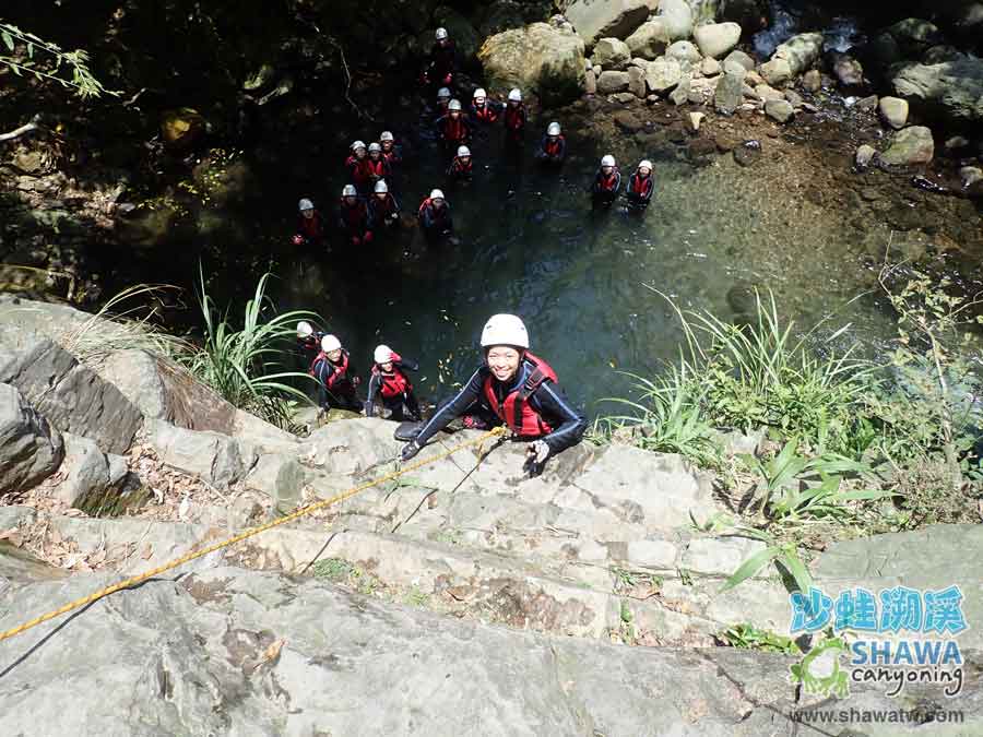 沙蛙溯溪-老梅溪-十米上攀-Shawa Canyoning & River Tracing Taiwan
