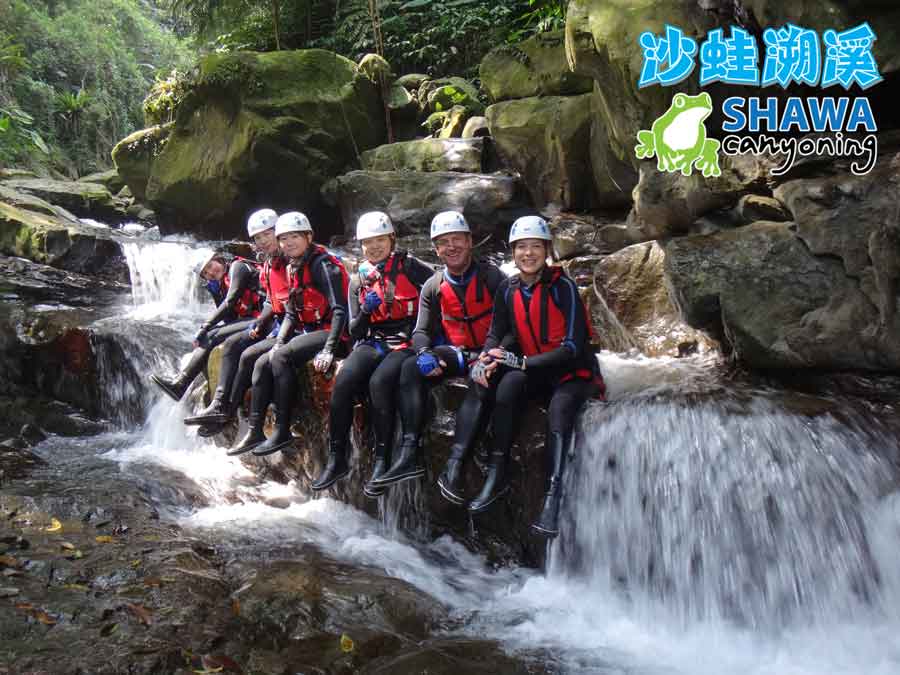 新竹梅花溪-沙蛙溯溪-必拍團體照1-SHAWA CANYONING TAIWAN Mei-Hua river tracing