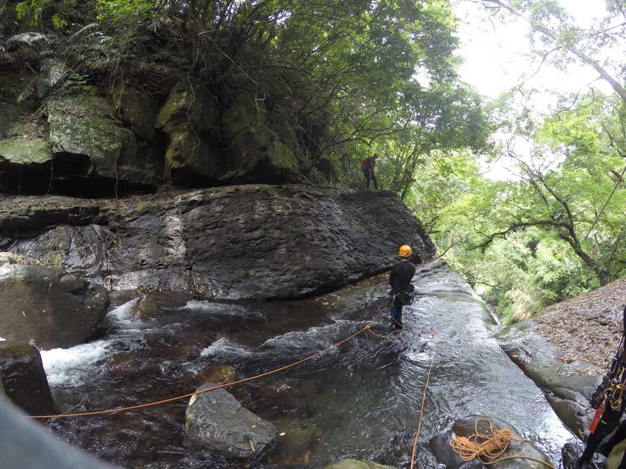 小烏來義興溪-溪降-沙蛙溯溪-龍鳳瀑布 (4) Shawa Canyoning Taiwan